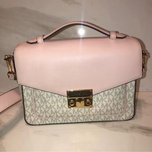 Michael Kors messenger bag